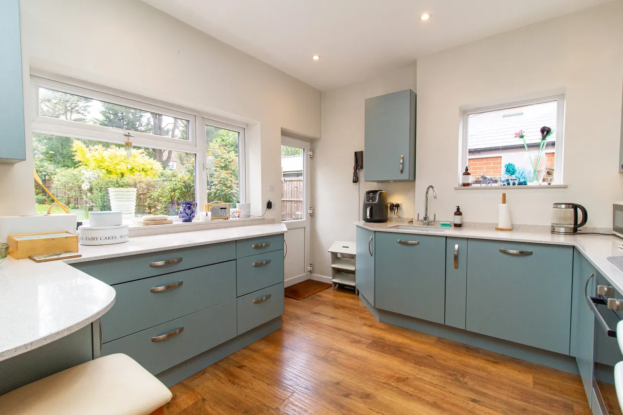 London Road, Camberley, GU15 3UZ, photo 4