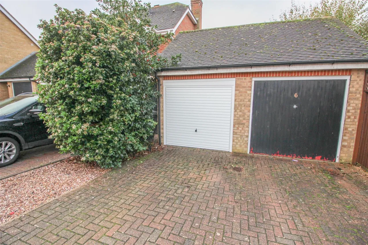 Tickenhall Drive, Church Langley, CM17, photo 7