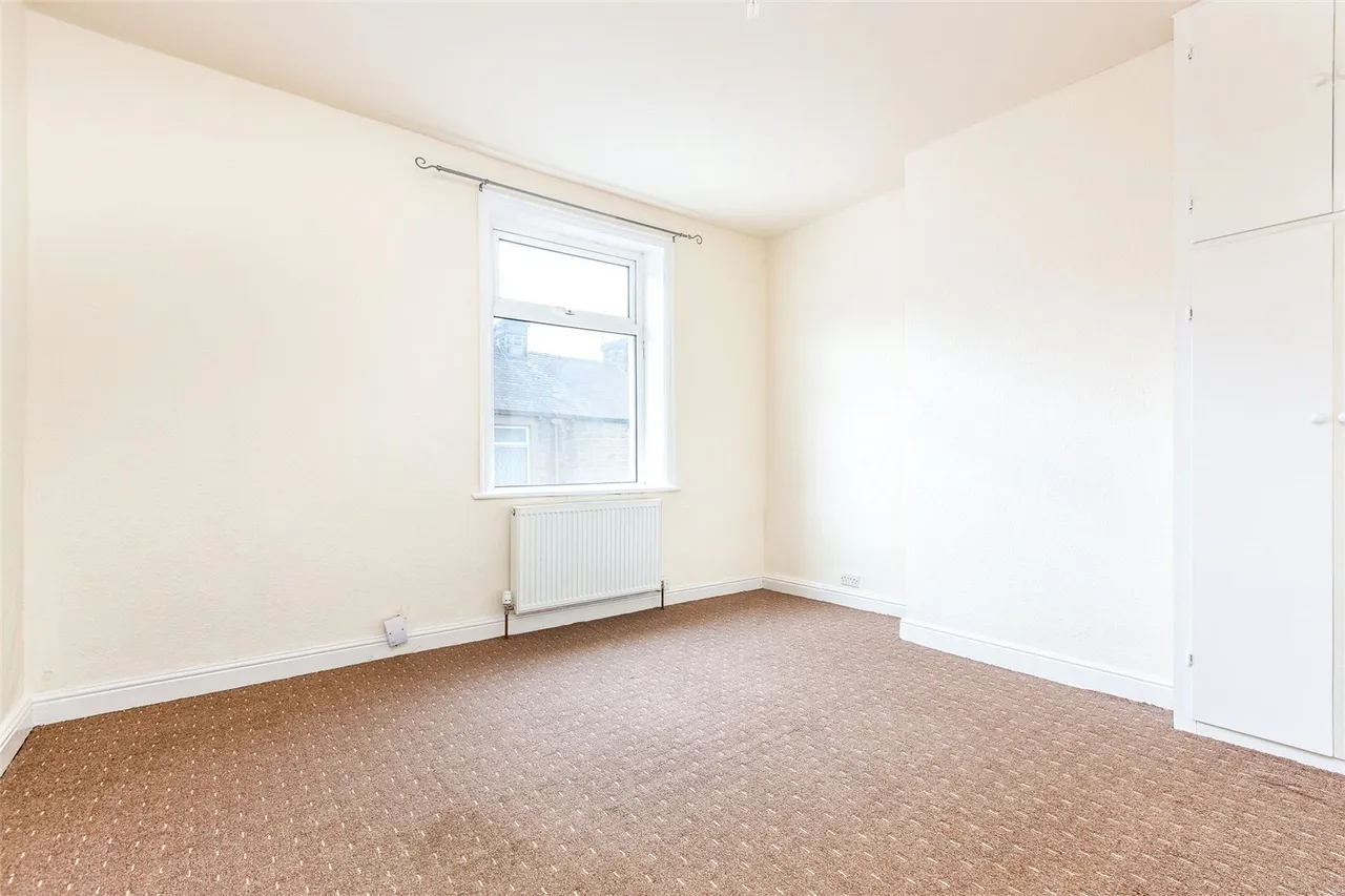 Cleveland Street, Colne, BB8, photo 8