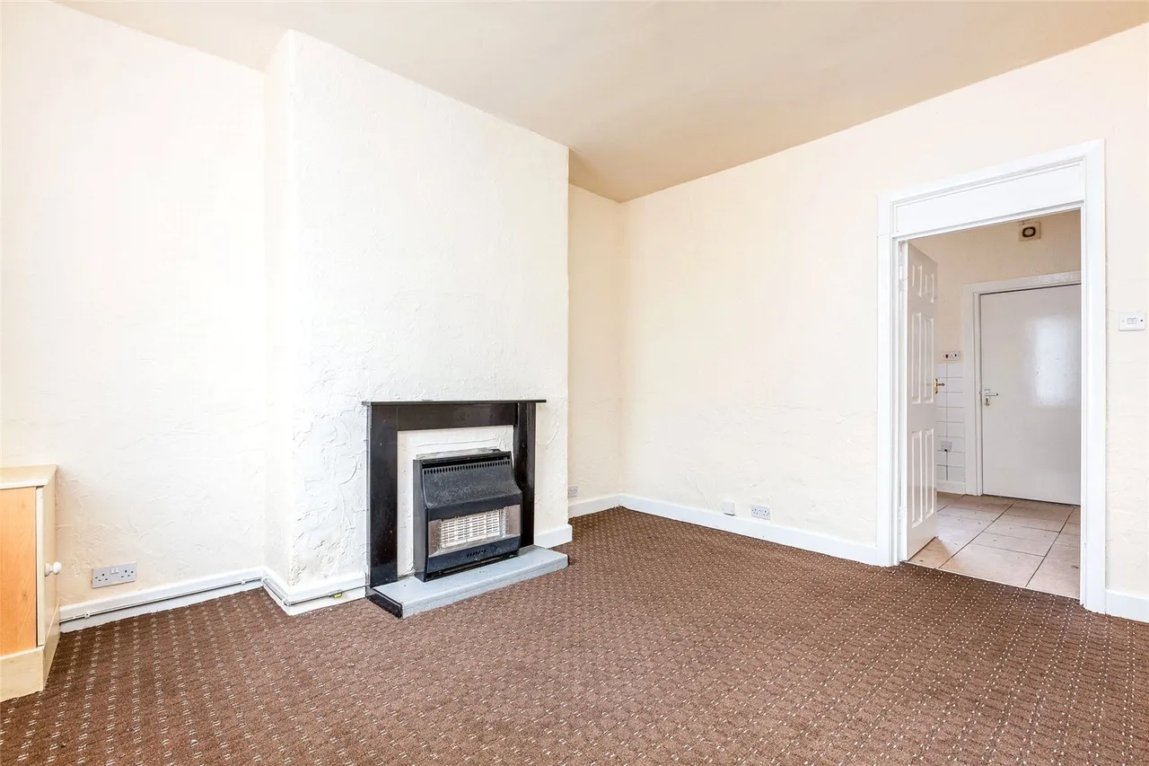 Cleveland Street, Colne, BB8, photo 2