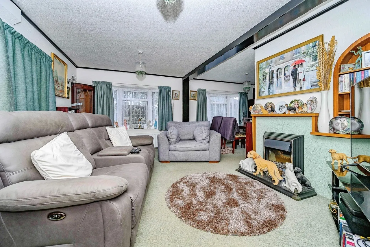 Little Meadow, Woodside Home Park, Woodside, Luton, LU1, photo 6