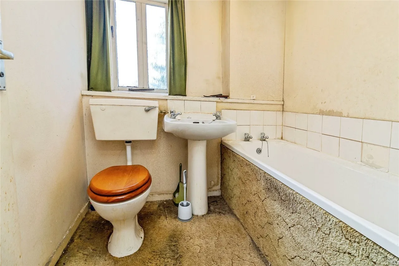 Quantock Crescent, Emerson Valley, Milton Keynes, Buckinghamshire, MK4, photo 13