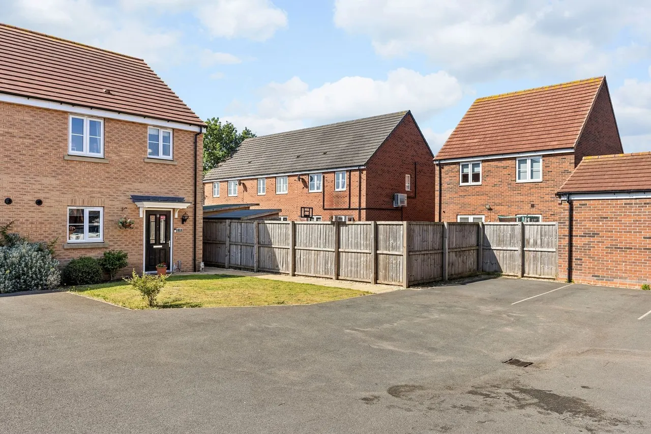 Harrier Close, Brayton, YO8, photo 7