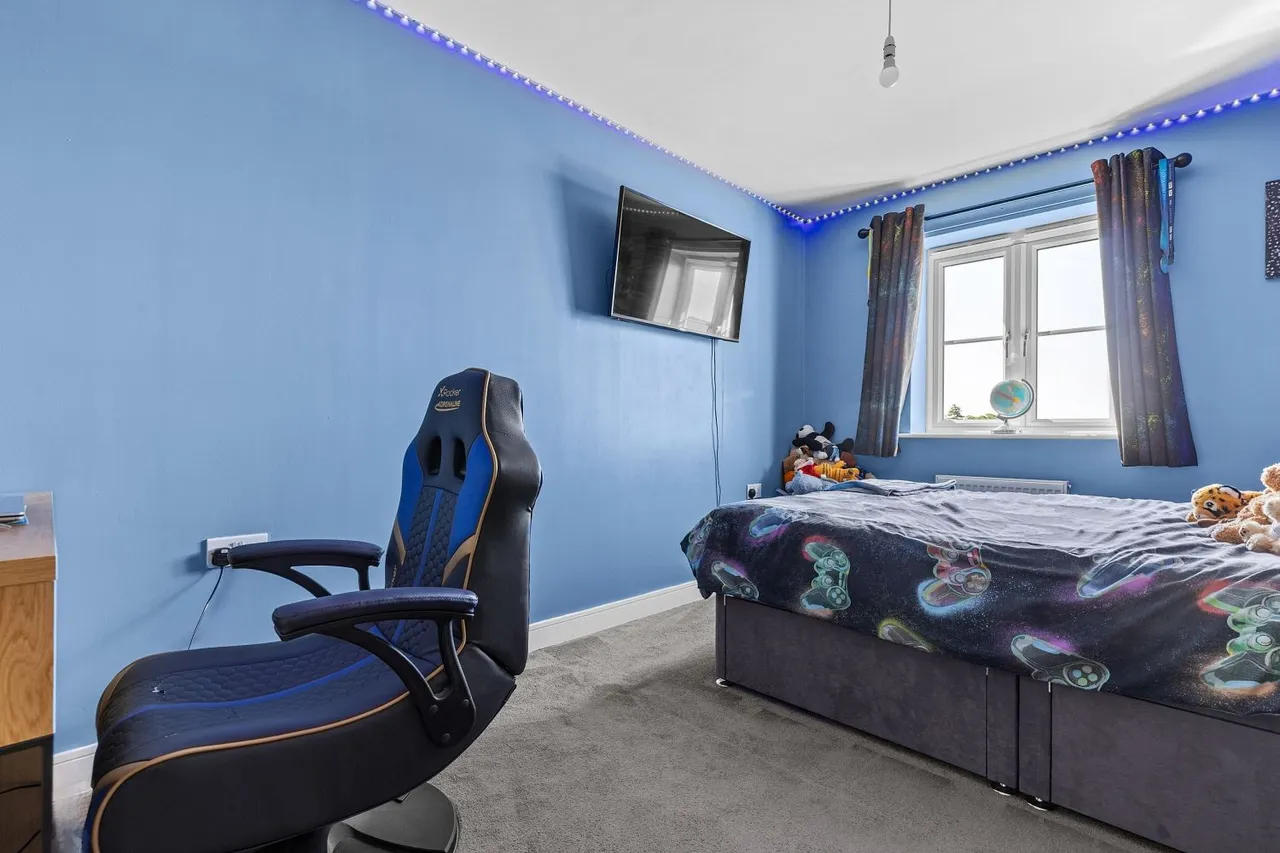Harrier Close, Brayton, YO8, photo 13