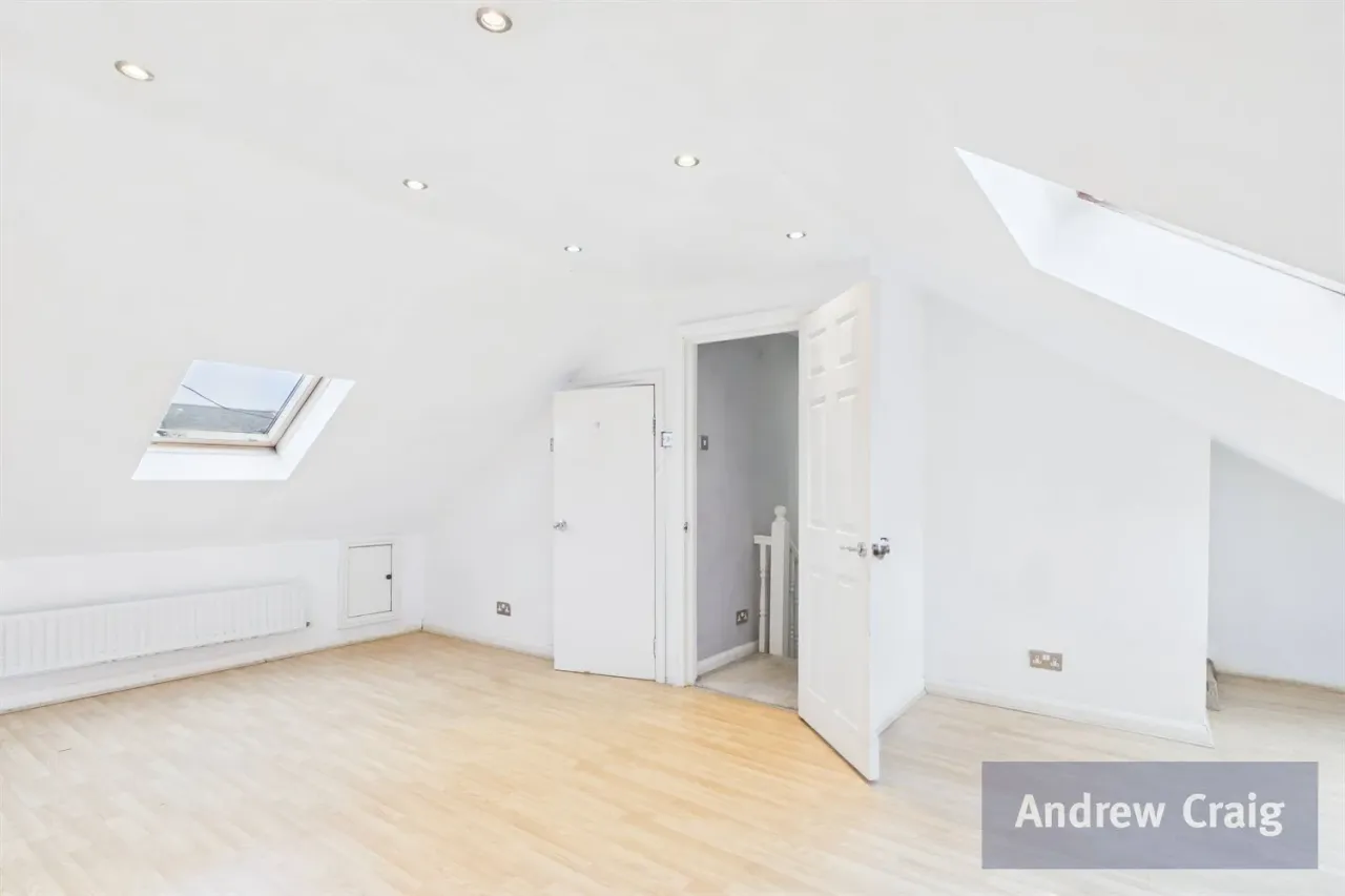 Coleridge Avenue, South Shields, NE33, photo 13