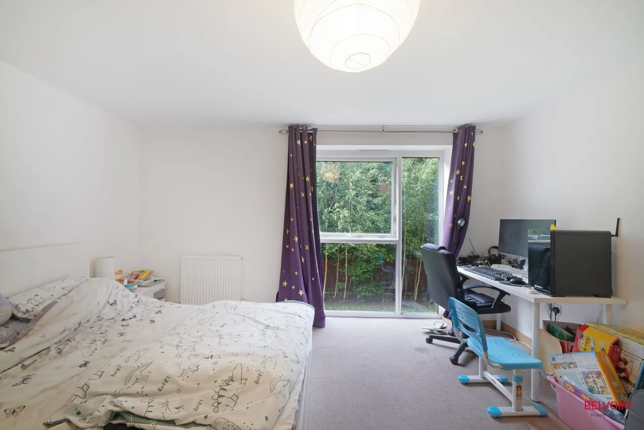 Zodiac Close, Edgware, London, HA8, photo 7