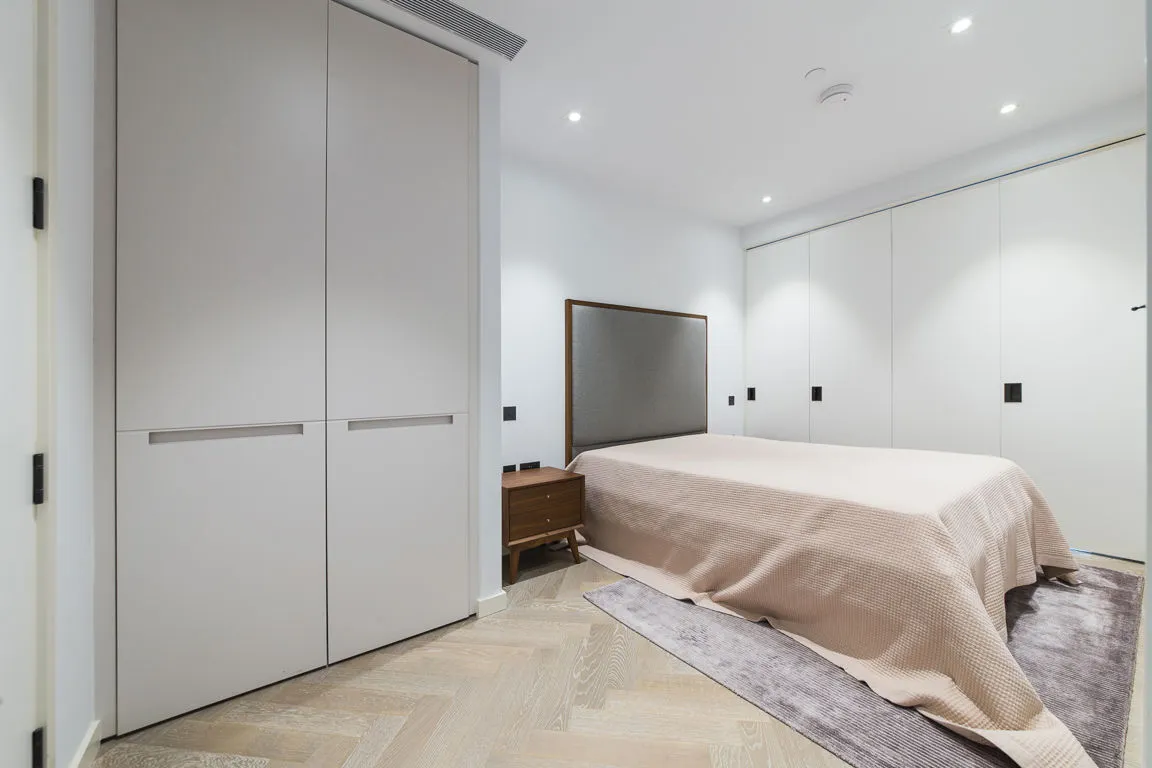 Circus Road West, Battersea, photo 6