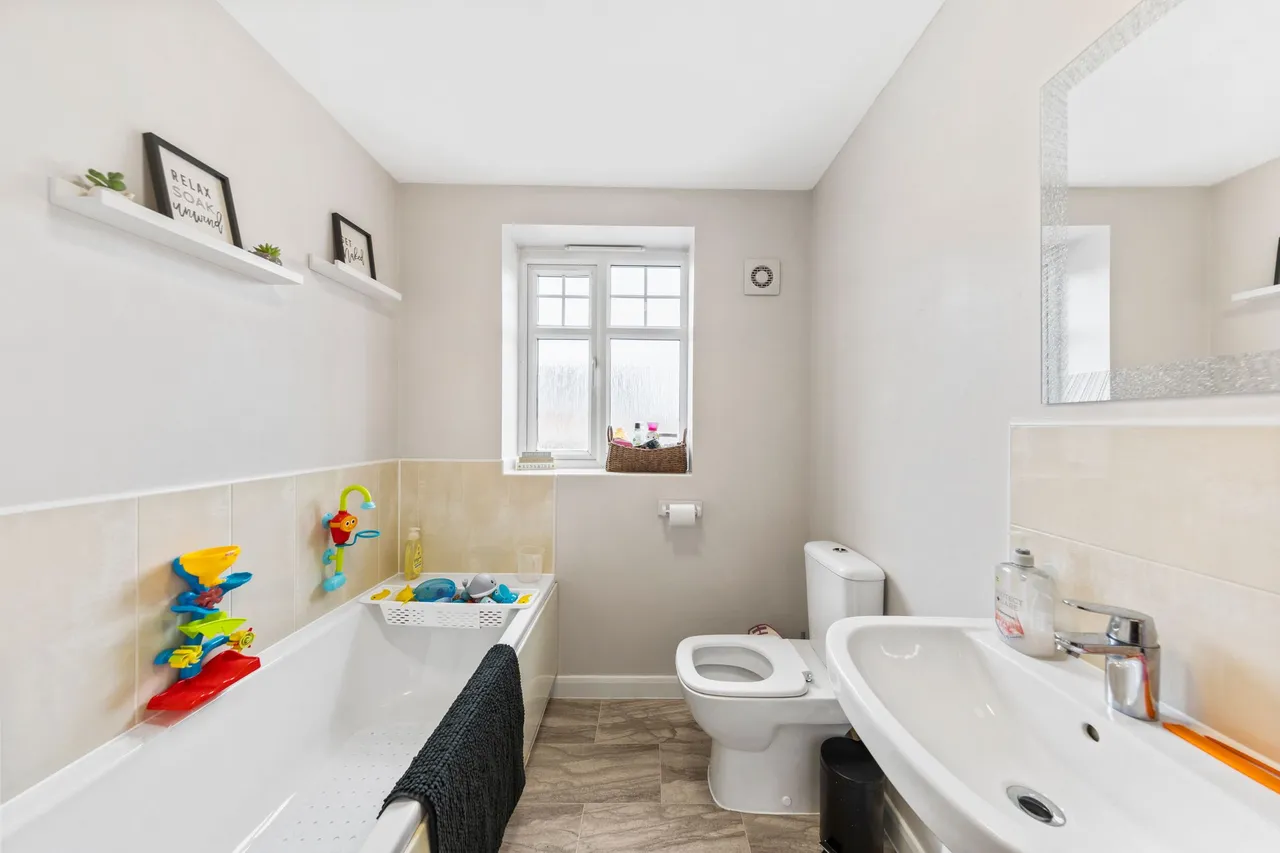 Jamestown Avenue, Great Sankey, Warrington, Warrington, WA5 8AD, photo 15
