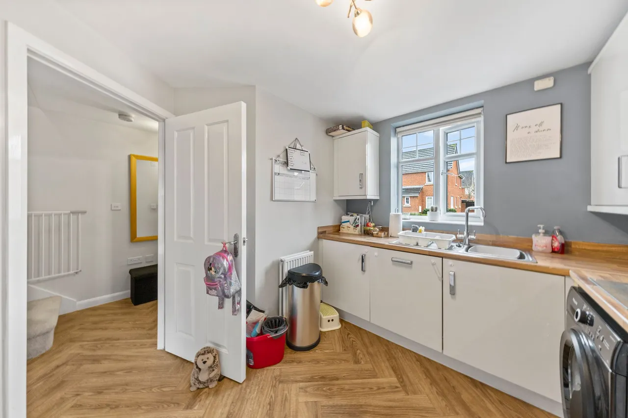Jamestown Avenue, Great Sankey, Warrington, Warrington, WA5 8AD, photo 5