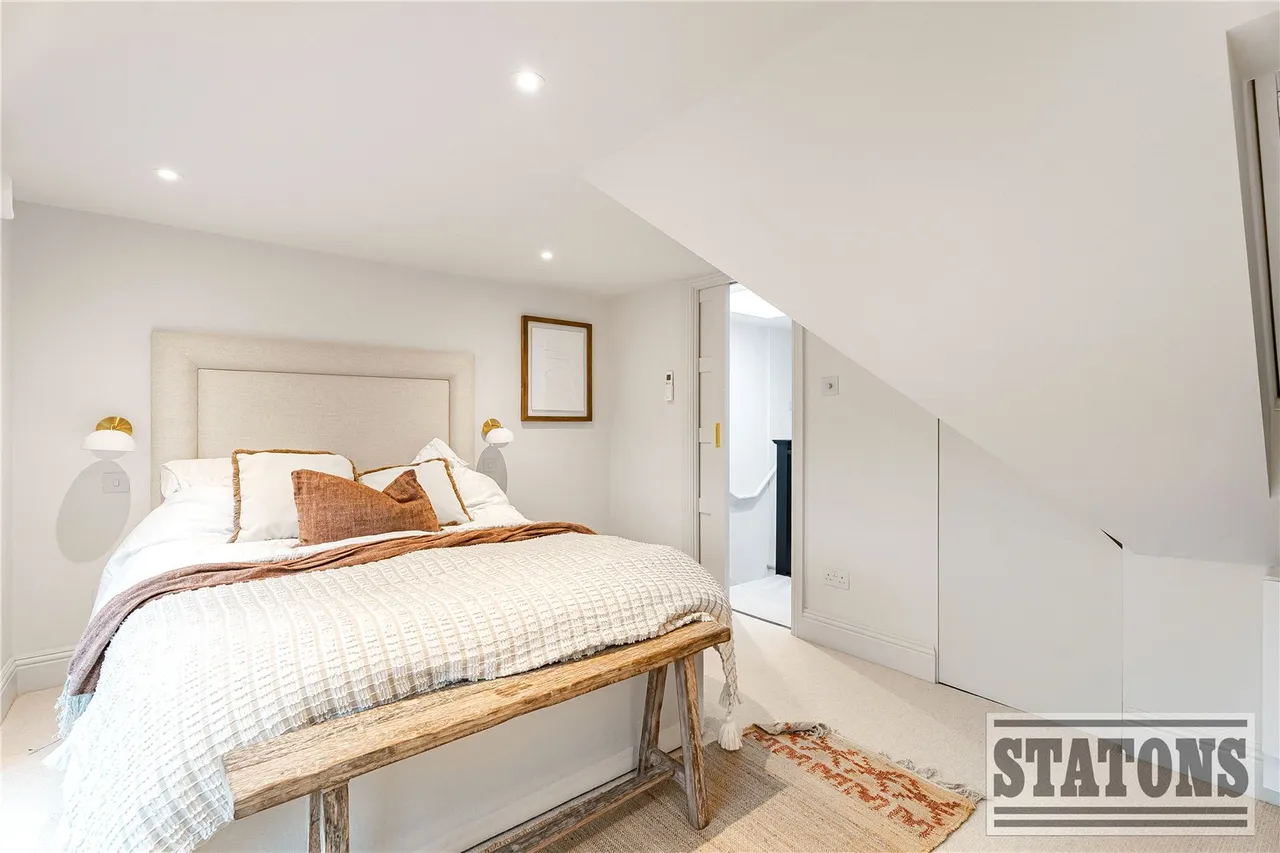 Friary Road, North Finchley, N12, photo 23