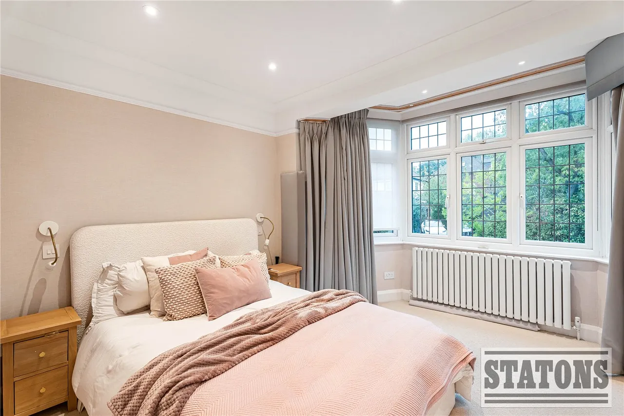Friary Road, North Finchley, N12, photo 13