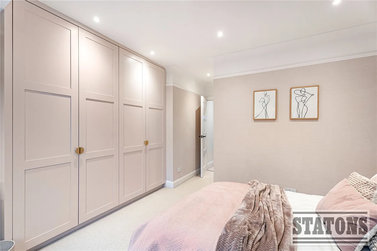 Friary Road, North Finchley, N12, photo 14