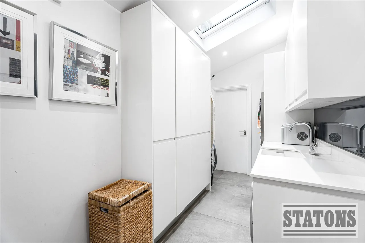 Friary Road, North Finchley, N12, photo 12