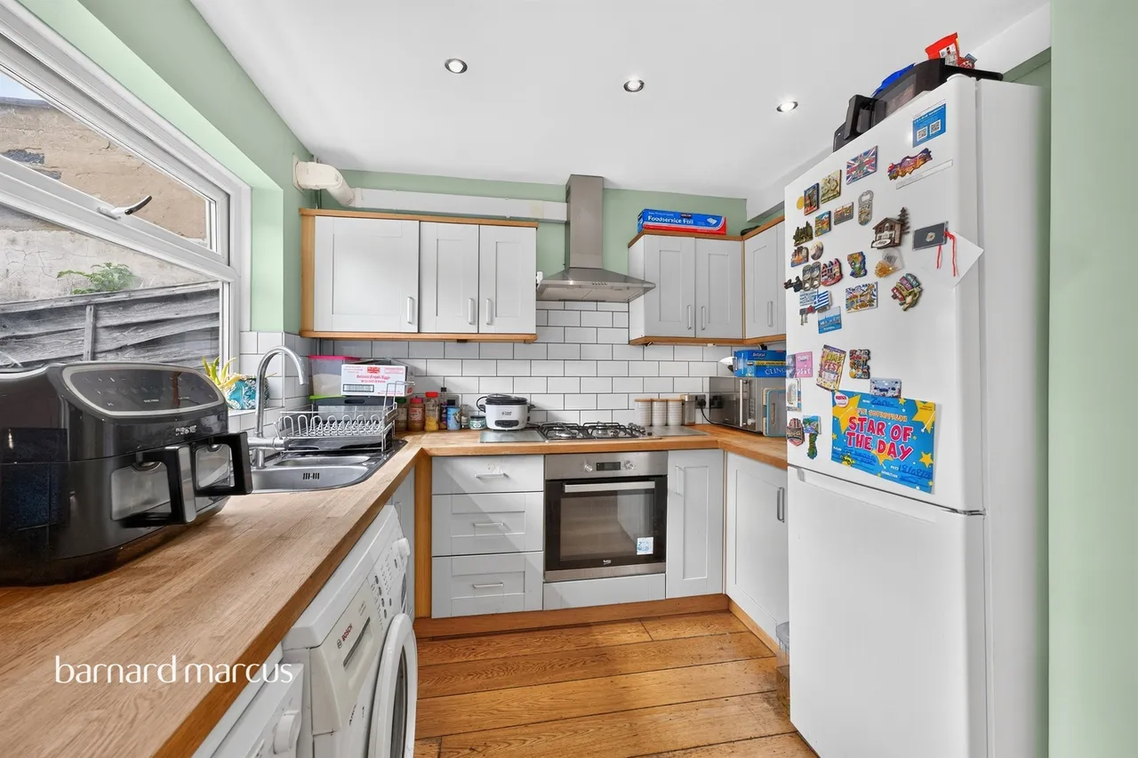 Albury Road, Merstham, RH1, photo 4