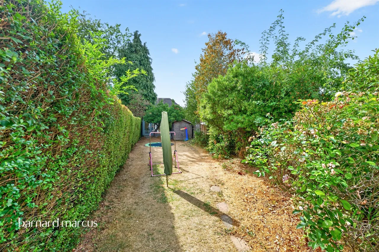 Albury Road, Merstham, RH1, photo 14