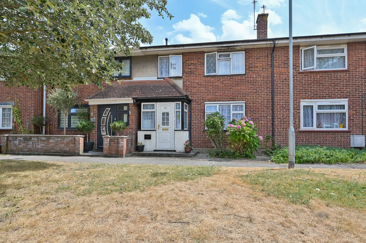 3 bed house for sale, Watford, WD18
