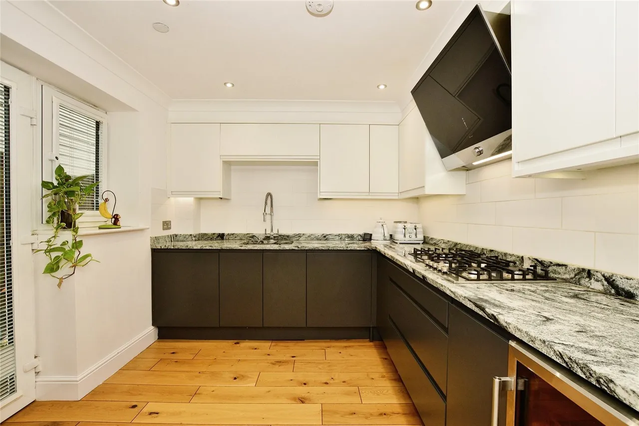 Canterbury Road, Densole, Folkestone, Kent, CT18, photo 4
