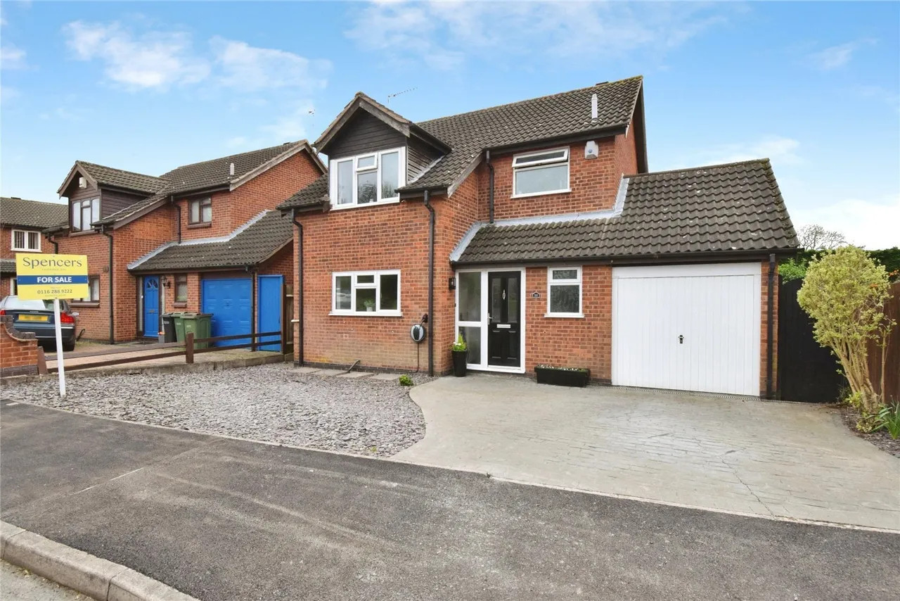 4 bed house for sale, Craythorne Way, Wigston, LE18