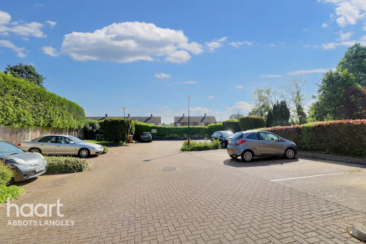 The Crescent, Abbots Langley, WD5, photo 10