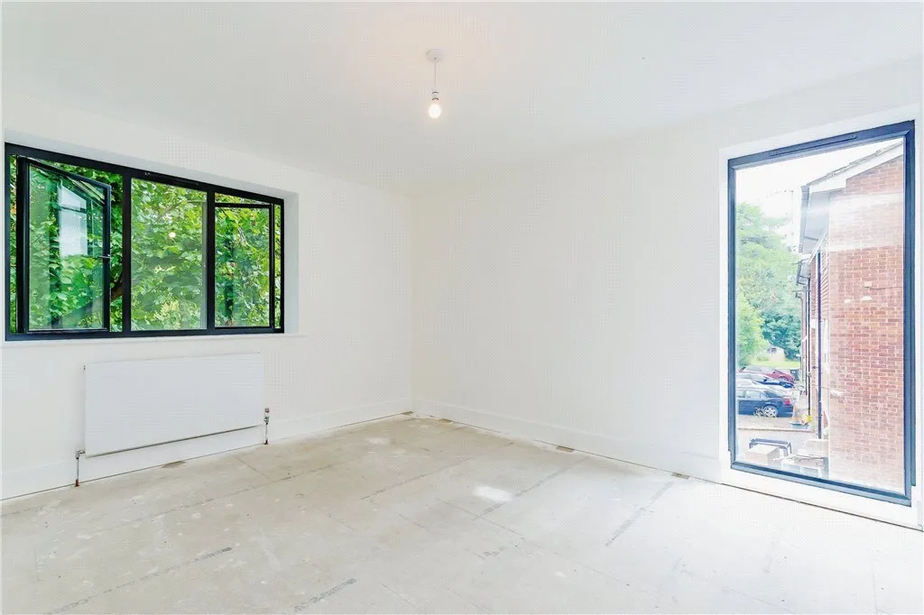 Oaklands Gardens, Kenley, CR8, photo 10