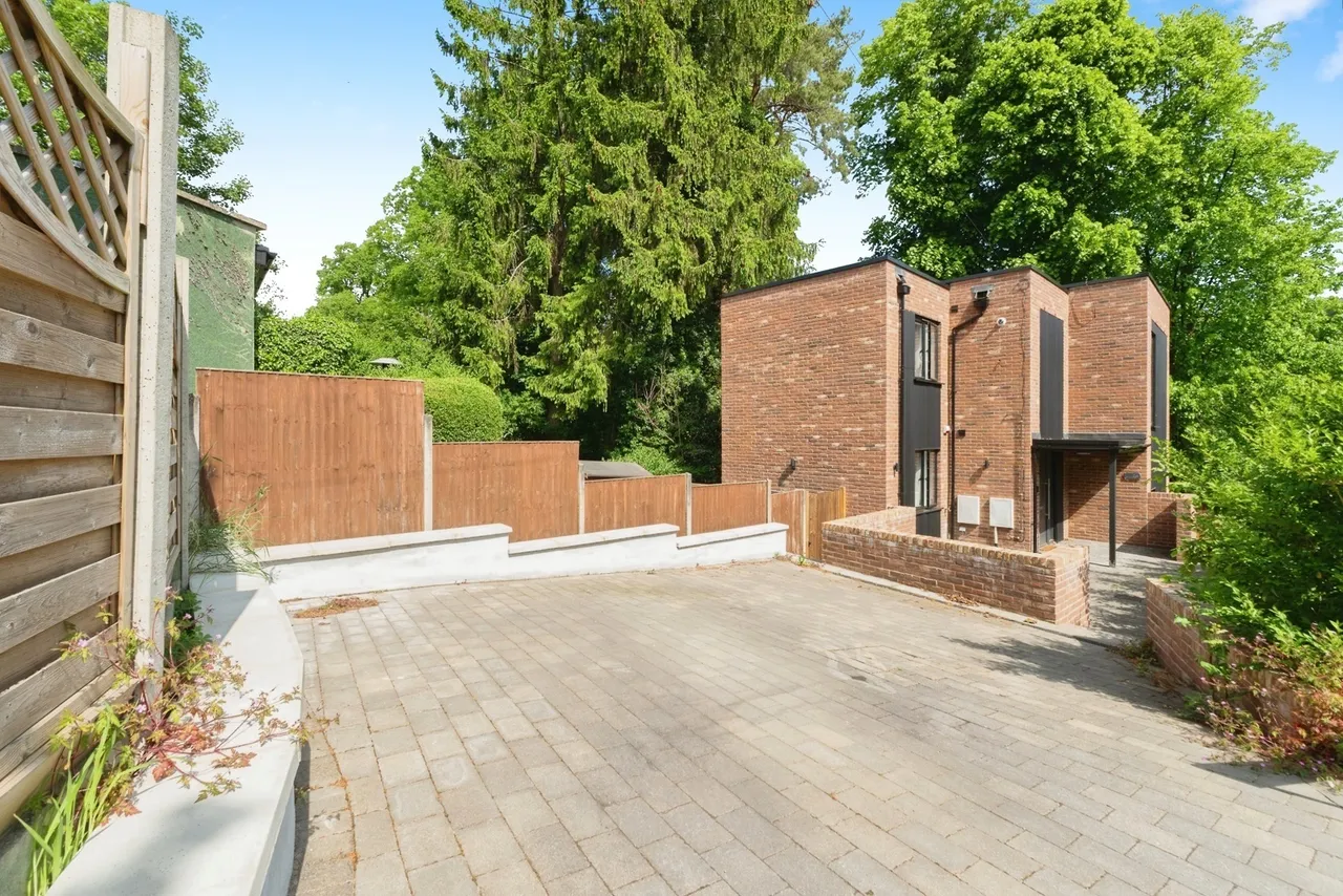 Oaklands Gardens, Kenley, CR8, photo 26