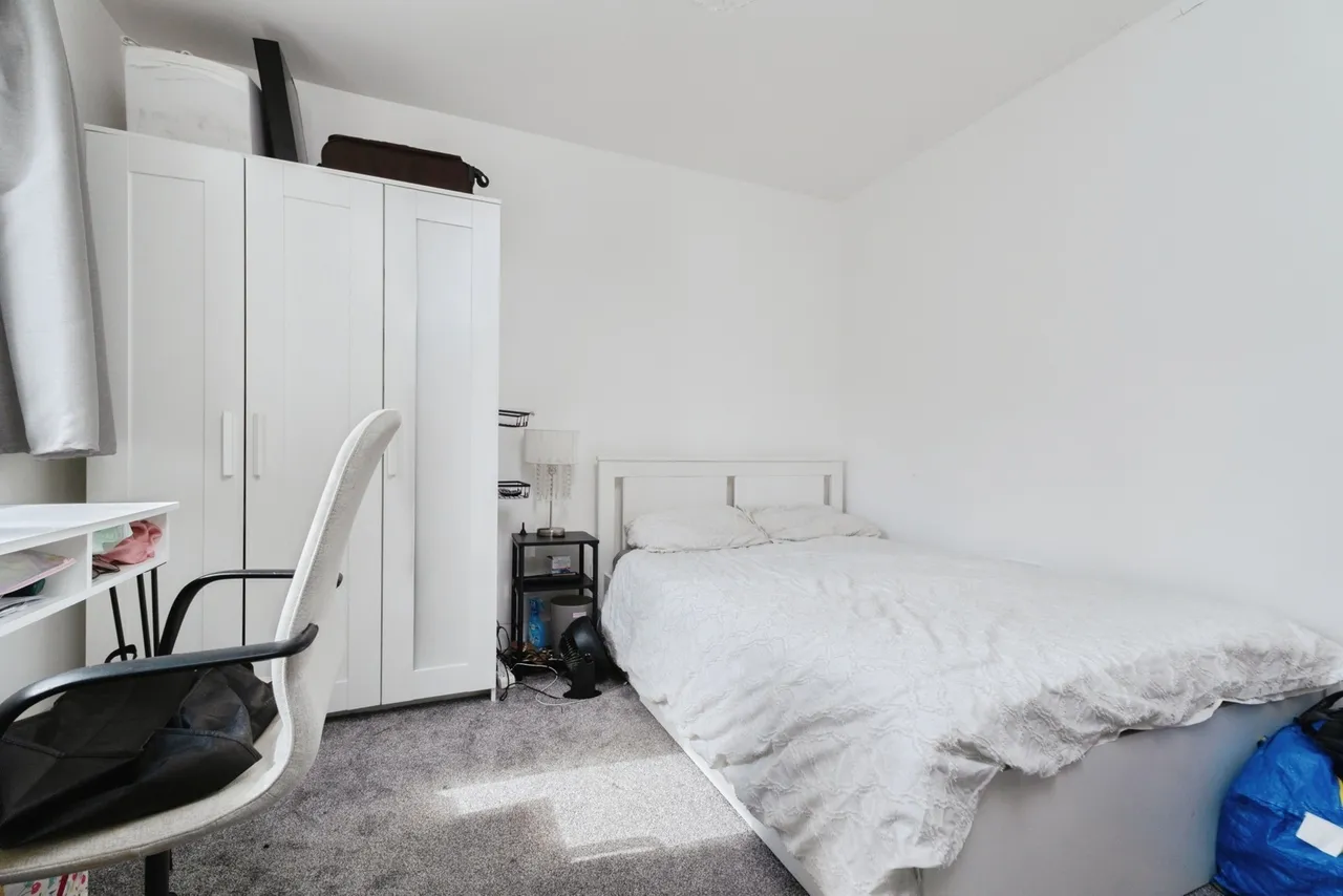 Oaklands Gardens, Kenley, CR8, photo 16