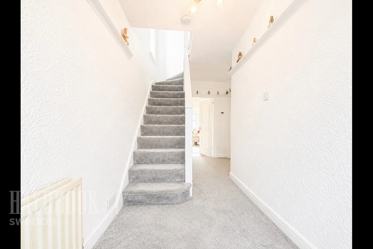 Fitzwilliam Avenue, Wath-Upon-Dearne, photo 2