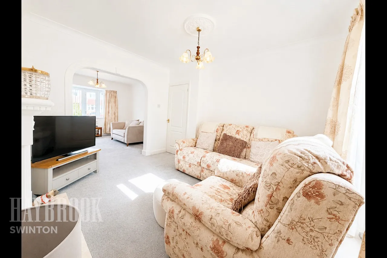 Fitzwilliam Avenue, Wath-Upon-Dearne, photo 10