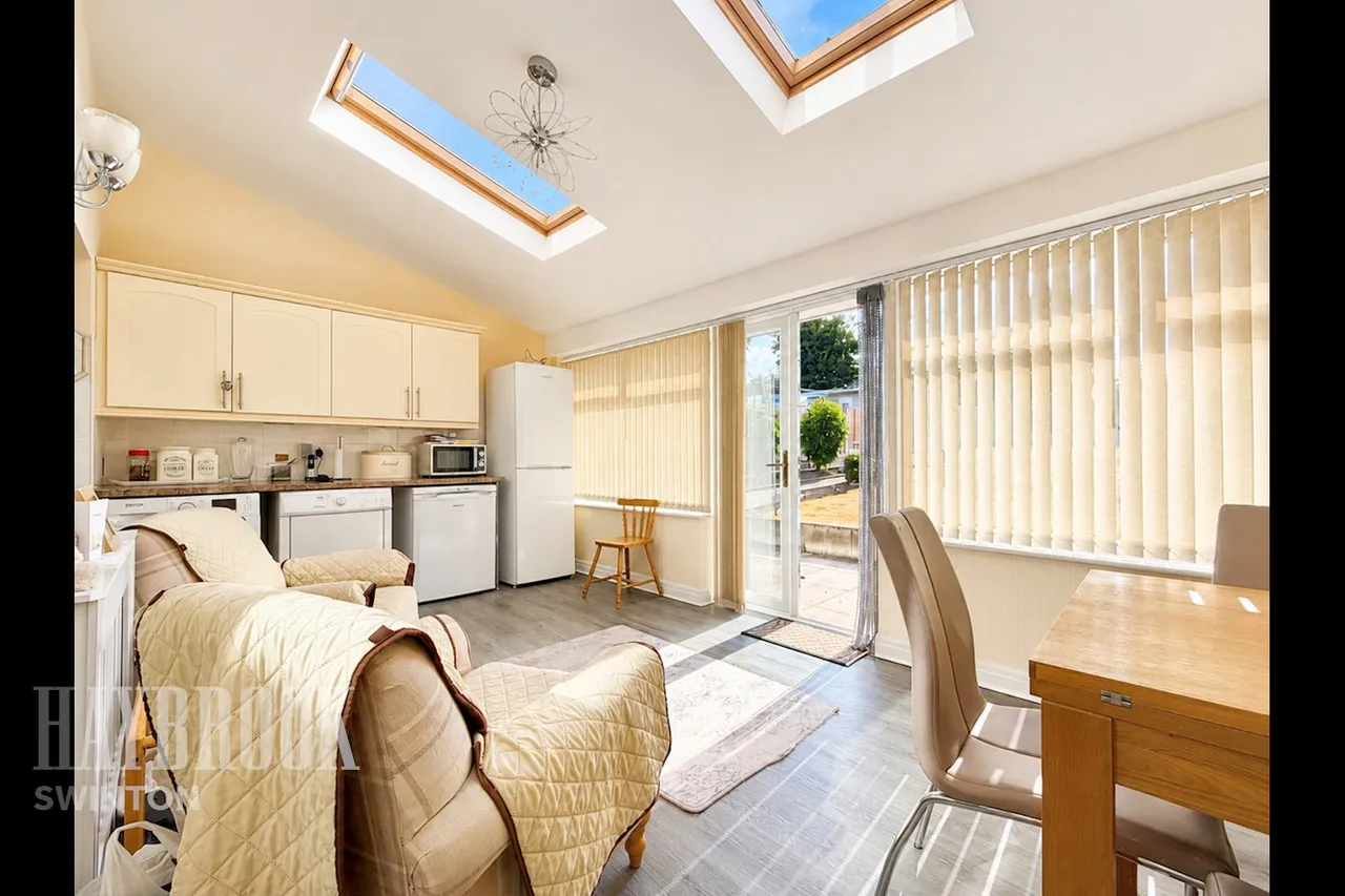 Fitzwilliam Avenue, Wath-Upon-Dearne, photo 8