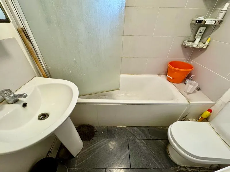 Stockwood Crescent, Luton LU1 3SS, photo 5
