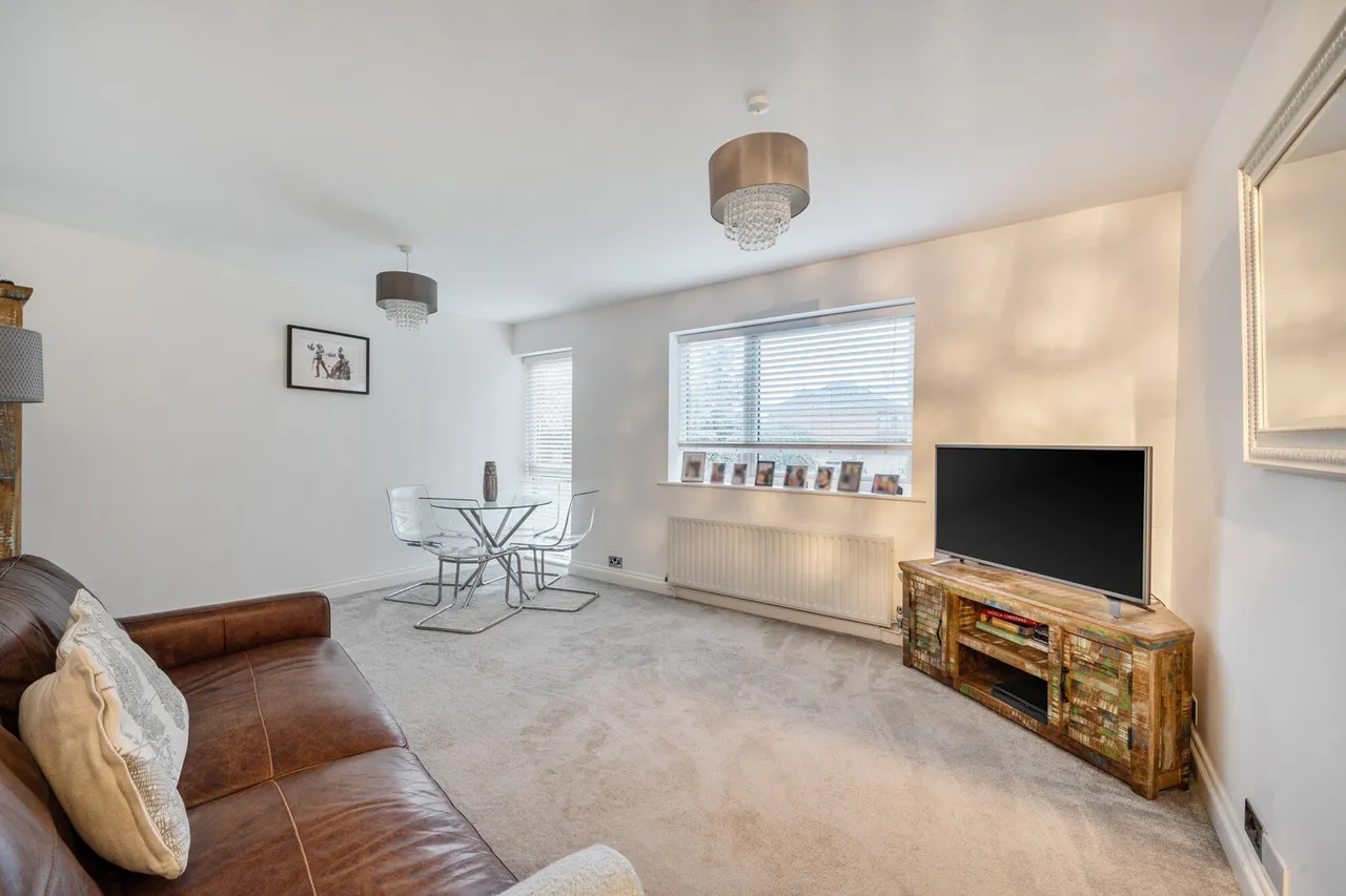 2 bed flat for sale — Kemnal Road, BR7