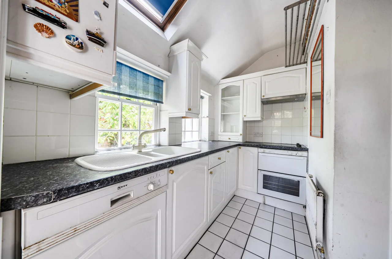 Rose Street, Wokingham, Berkshire, RG40 1XS, photo 3
