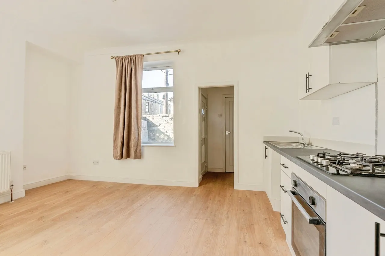 Queensberry Road, Burnley, BB11, photo 4