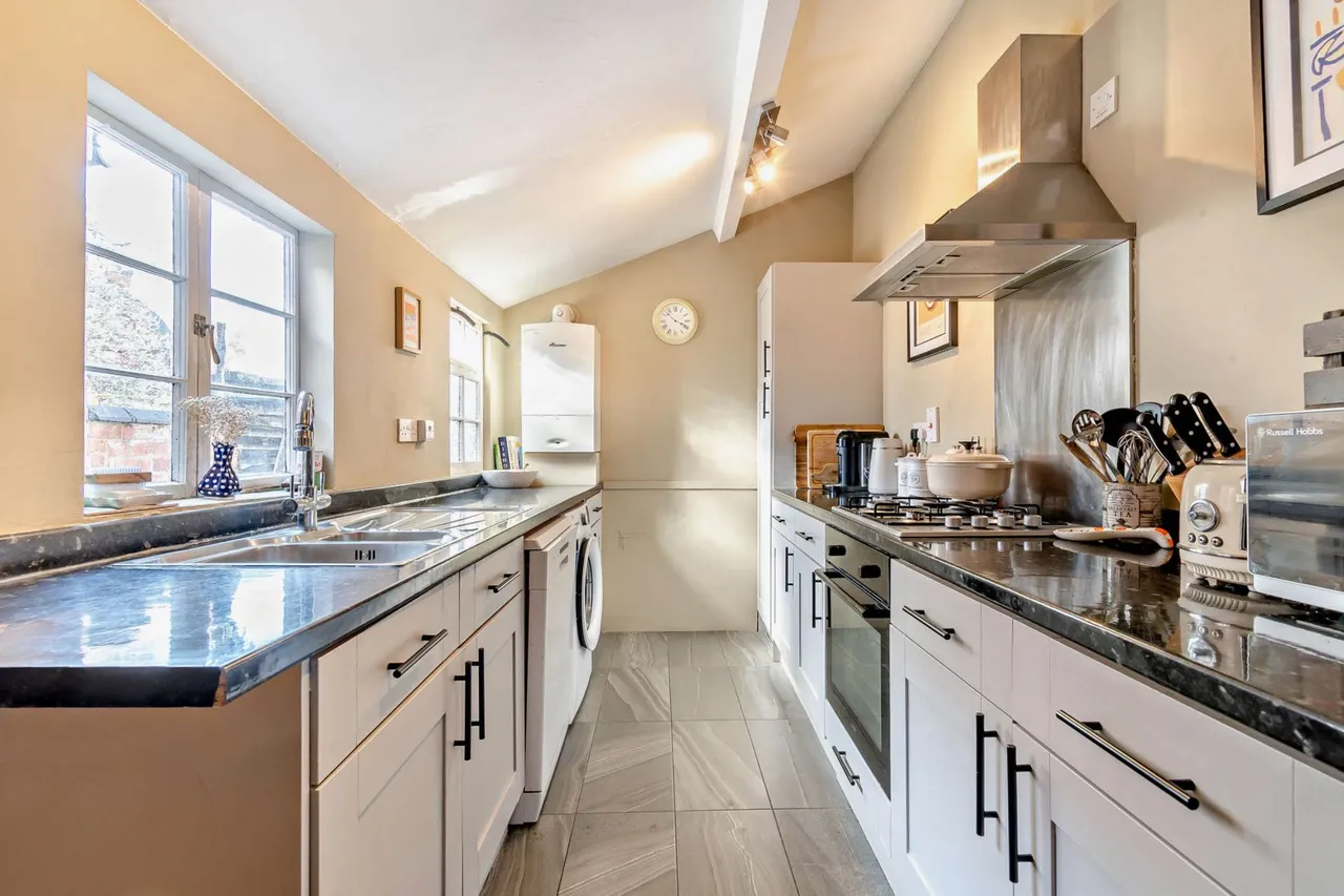 North Street, Banbury, OX16, photo 6