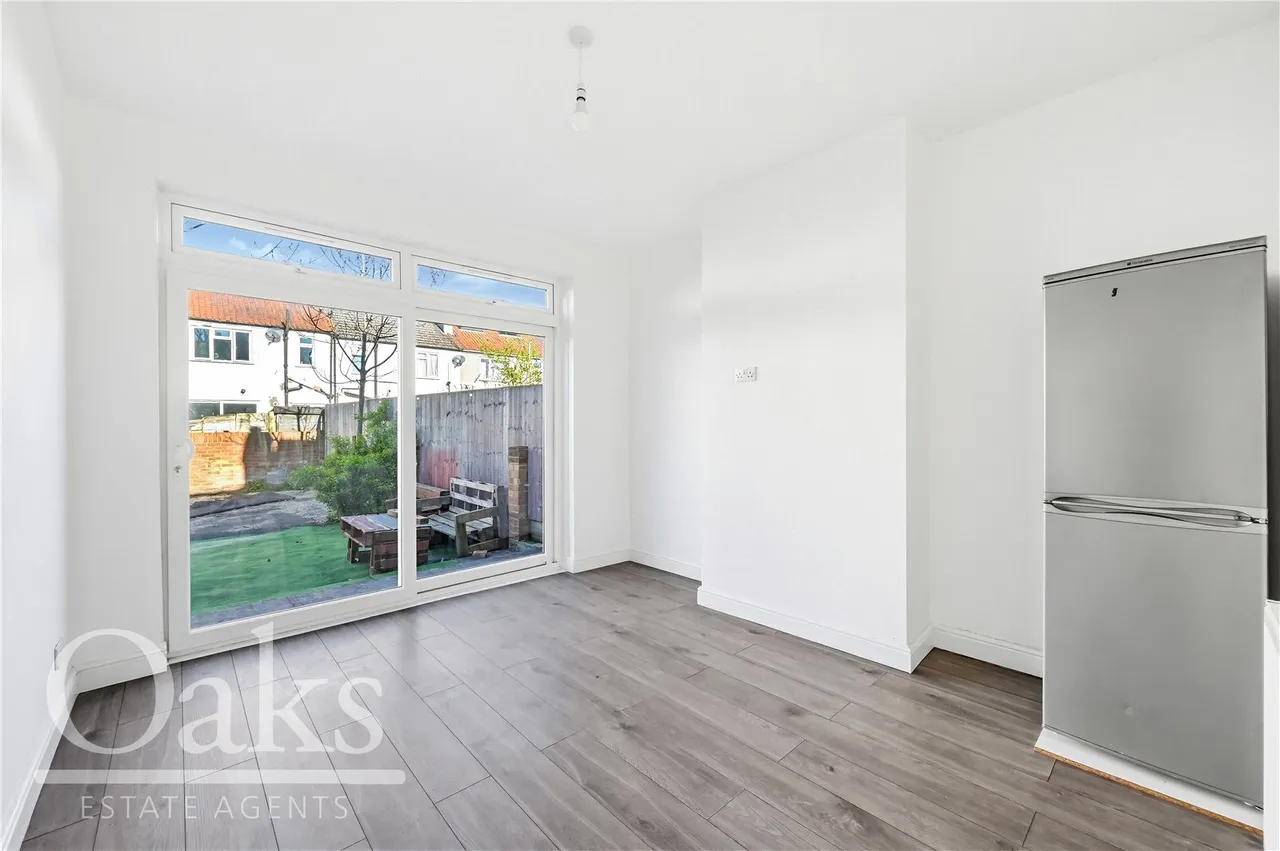 Streatham Vale, London, SW16, photo 3