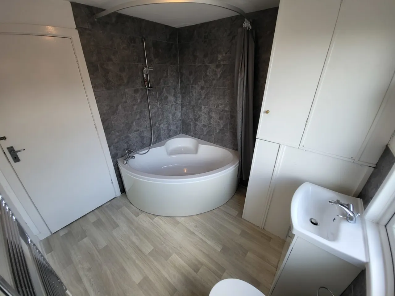 Hengistbury Road, Southbourne, photo 8
