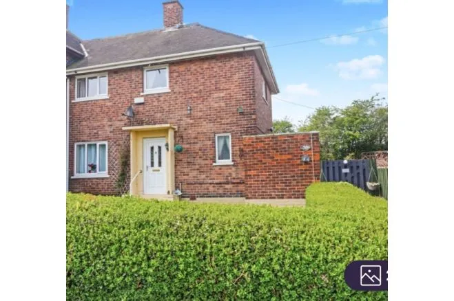 Manor Park Crescent, Sheffield, photo 2