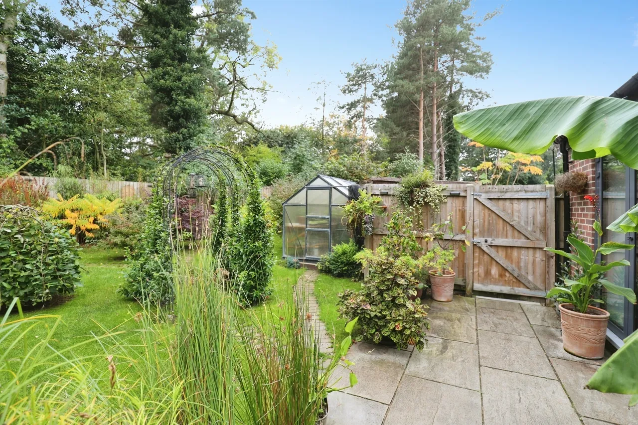 Woodleigh Close, Harrogate, HG1, photo 17