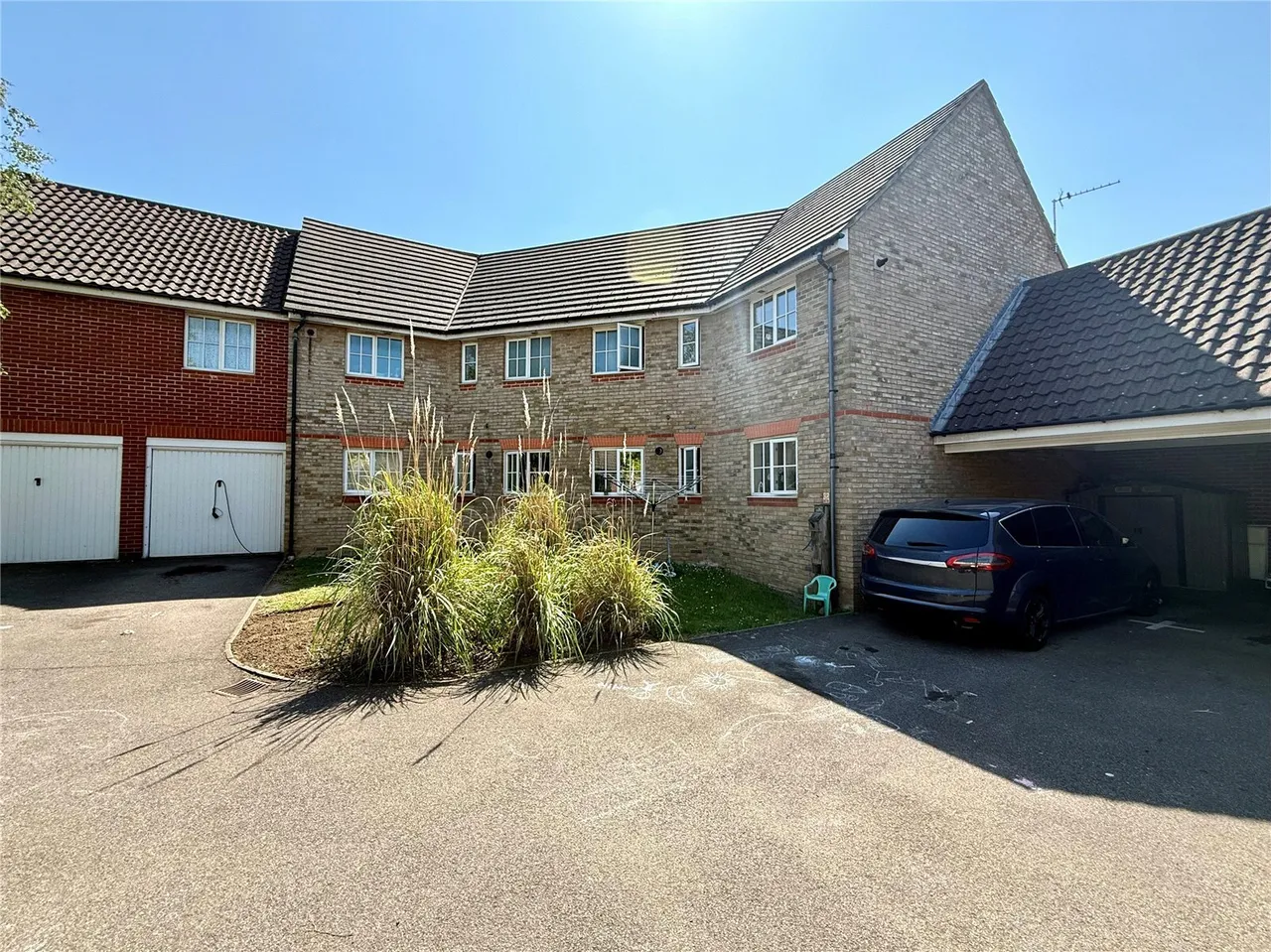 Plymouth Road, Chafford Hundred, Grays, Essex, RM16, photo 8