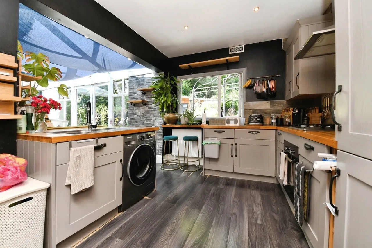 Woodside Road, Hockley, Essex, SS5, photo 5