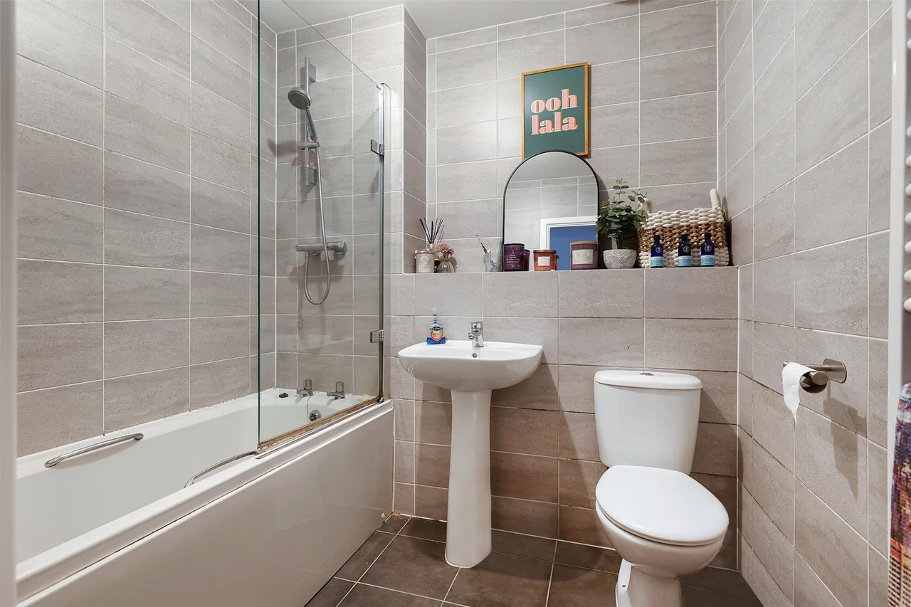Huxley Drive, Hurst Green, RH8, photo 10