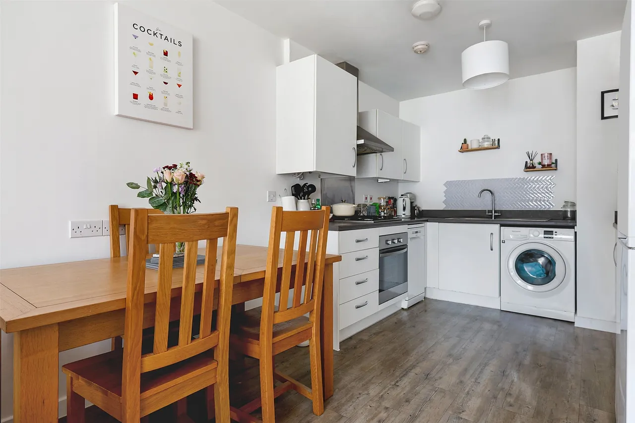 Huxley Drive, Hurst Green, RH8, photo 4