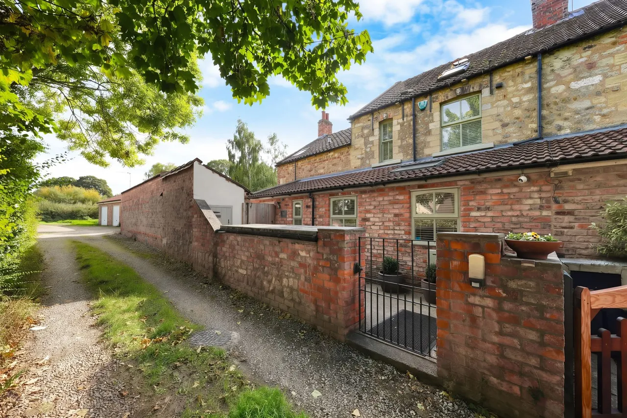 Victoria Terrace, Bishop Monkton, HG3, photo 24