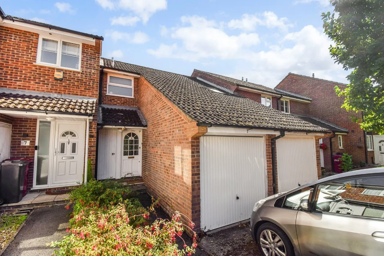 2 bed st. michaels court, near burnham, berkshire,sl2 for sale, St. Michaels Court, Near Burnham, SL2