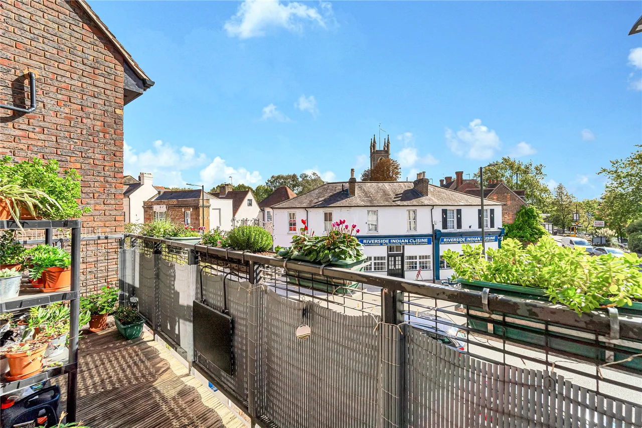 High Street, Hampton, TW12 2SQ, photo 11