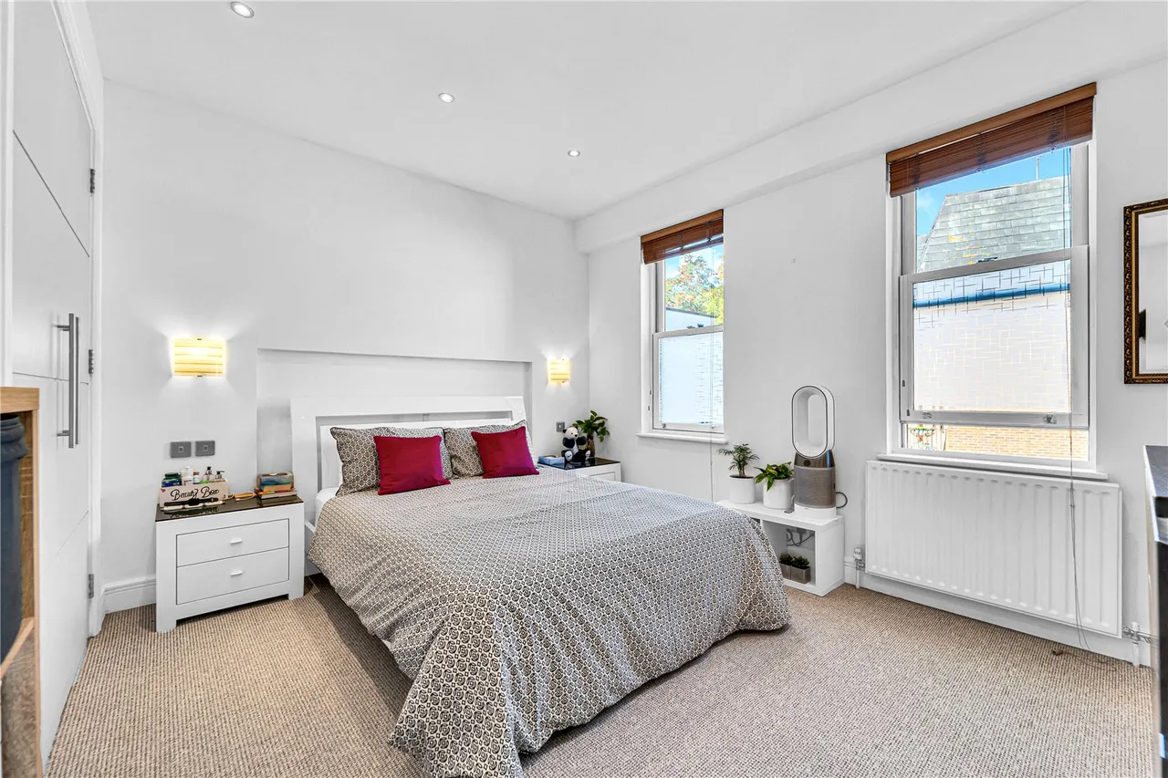 High Street, Hampton, TW12 2SQ, photo 7