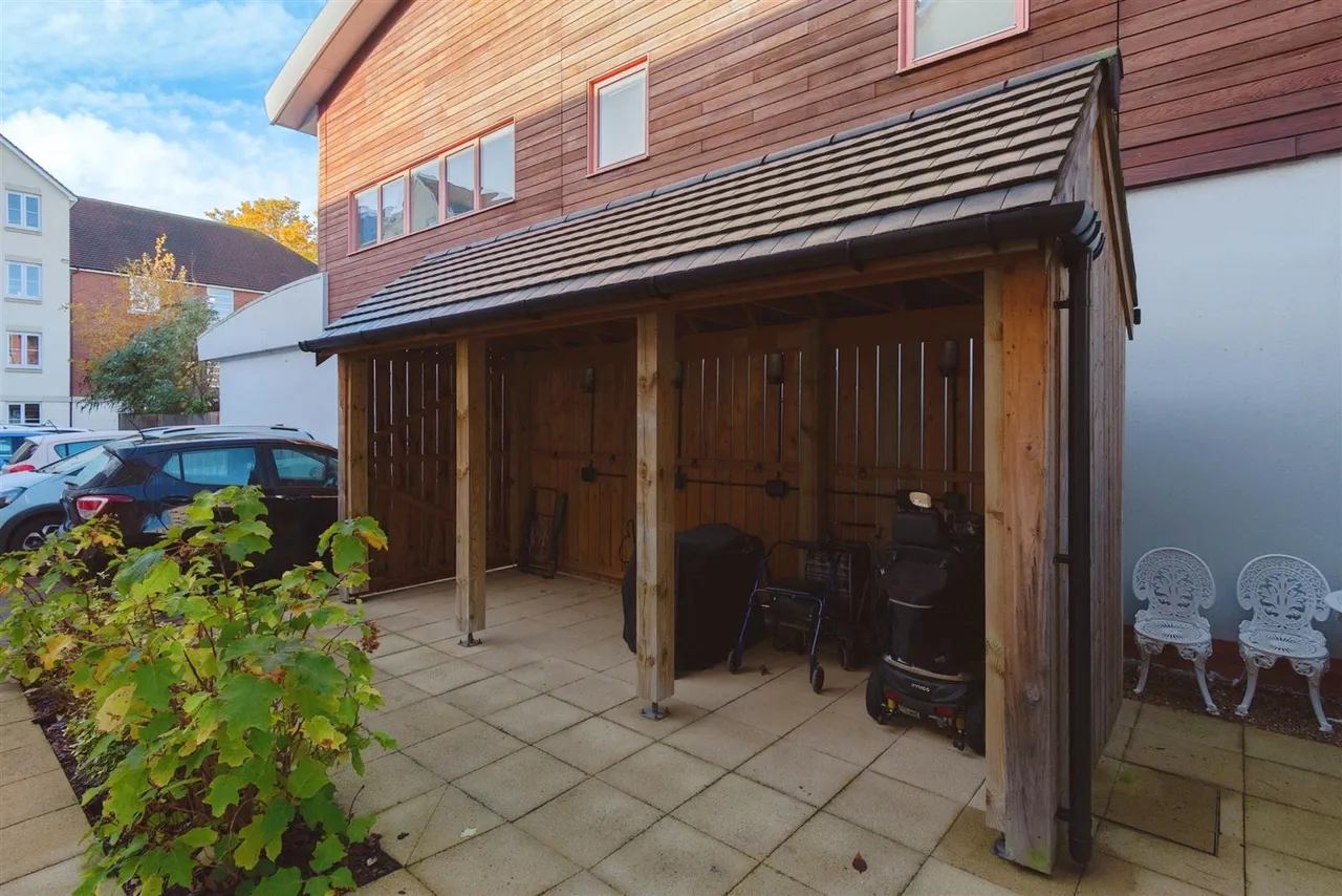 Denmark Road, Carshalton, SM5, photo 14