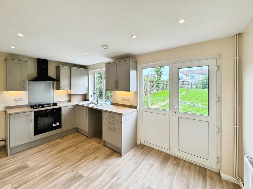4 bed house to rent, St. Richards Road, Deal, CT14