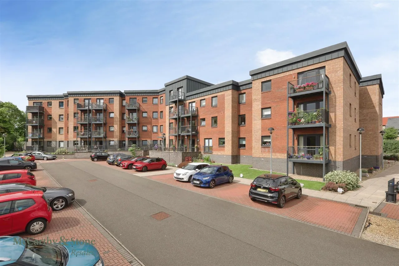2 bed flat for sale, Craigdhu Road, Milngavie, G62
