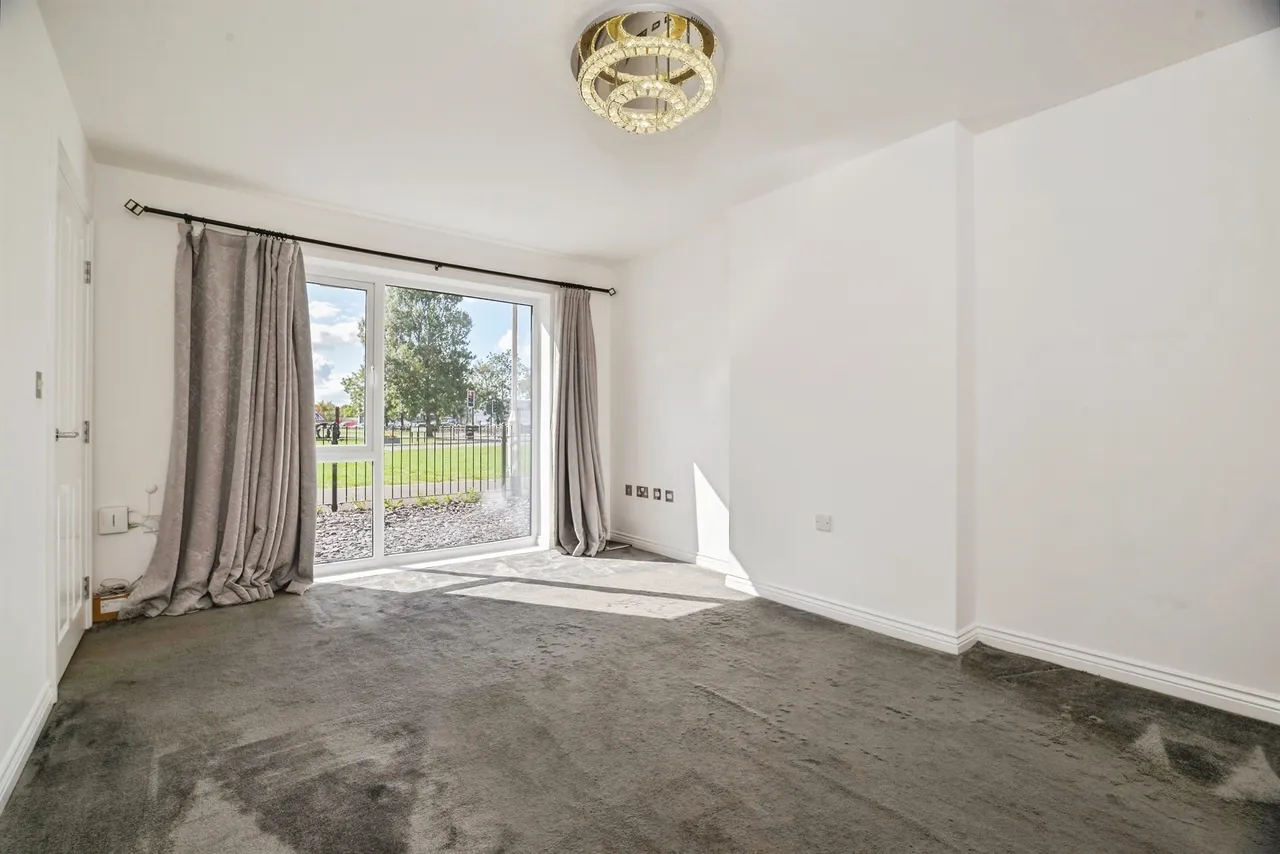 Sculptor Crescent, Stockton-On-Tees, TS18, photo 5
